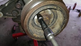 4 bolts for the crank pulley