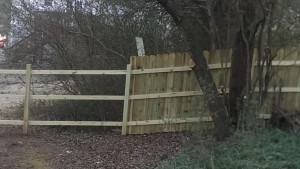 The 3 things across are the rails, if that was not obvious. There's no picture of the installation.