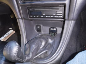 Bluetooth FM transmitter for stock radio