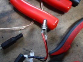 The positive wire also loops in place
