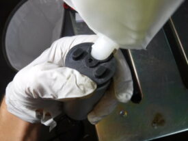 Rubber piece goes on over it as shown