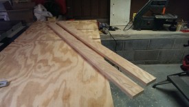The bottom pieces are 3" wide, like the side panel horizontal members