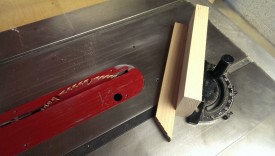 Be sure to use a support on the miter gauge for safety