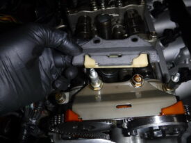 You must use this narrower chain guide