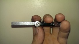 Feeler gauge to set the sensor
