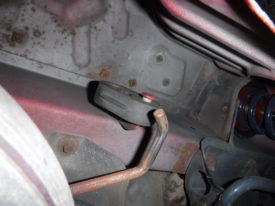 Third exhaust hanger