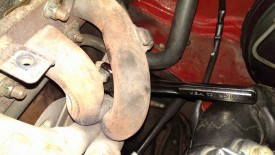 Tightening EGR tube on header side