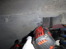 Second bolt for fender liner