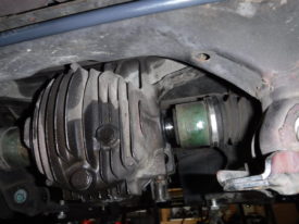 There will be a gap between the axles and the diff