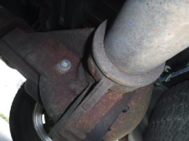 Fill plug on top of rear differential